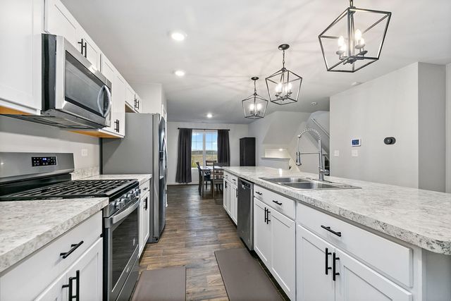 2563 Bella Drive, Pingree Grove, IL 60140