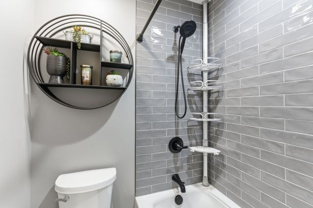 4826 Quail Hollow Dr, Old Hickory, TN 37138