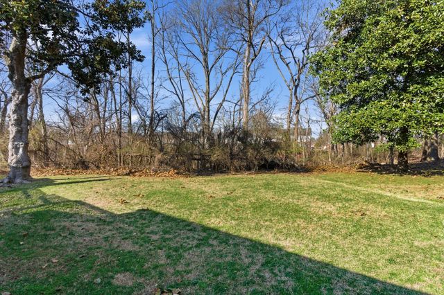 4826 Quail Hollow Dr, Old Hickory, TN 37138