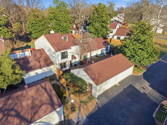 4826 Quail Hollow Dr, Old Hickory, TN 37138