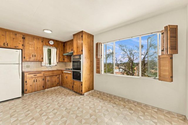 7994 El Capitan Drive, La Mesa, CA 91942
