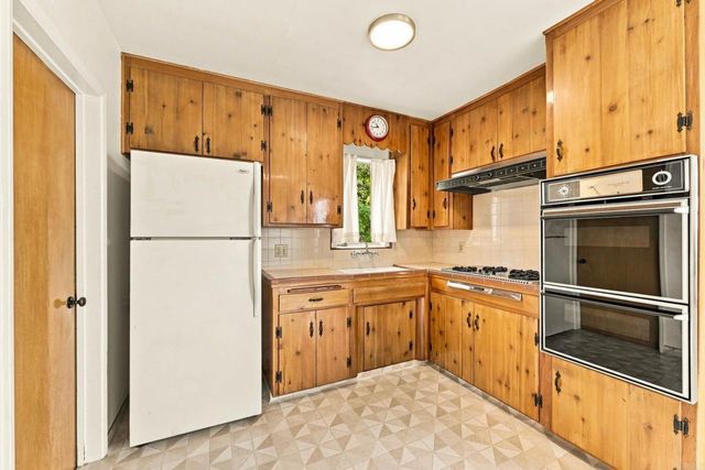 7994 El Capitan Drive, La Mesa, CA 91942