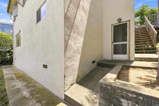 7994 El Capitan Drive, La Mesa, CA 91942