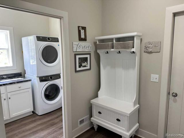 3601 Kiana Court, Norton Shores, MI 49444