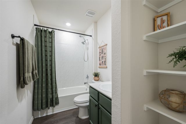 11204 W Pond Drive, Providence Village, TX 76227