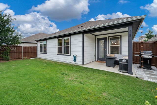 11204 W Pond Drive, Providence Village, TX 76227
