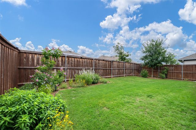 11204 W Pond Drive, Providence Village, TX 76227