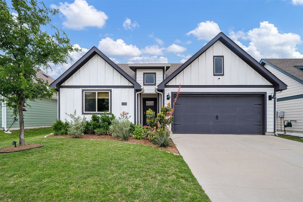 11204 W Pond Drive, Providence Village, TX 76227