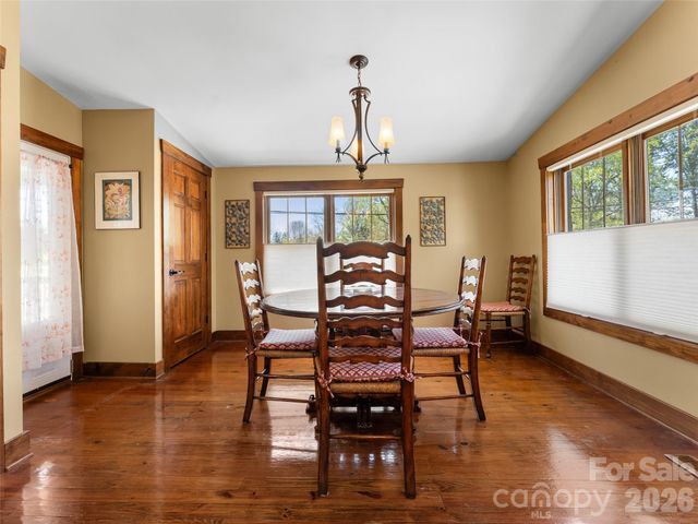 60 W Morgan Street, Brevard, NC 28712