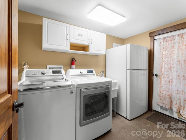 60 W Morgan Street, Brevard, NC 28712