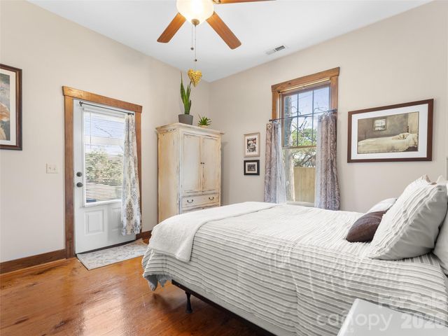 60 W Morgan Street, Brevard, NC 28712