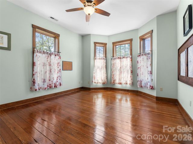 60 W Morgan Street, Brevard, NC 28712