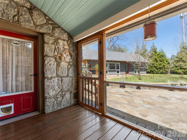 60 W Morgan Street, Brevard, NC 28712