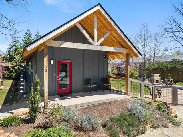 60 W Morgan Street, Brevard, NC 28712
