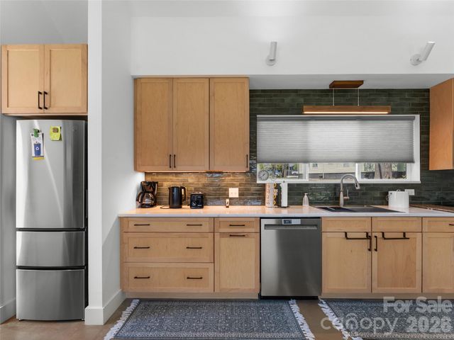 60 W Morgan Street, Brevard, NC 28712