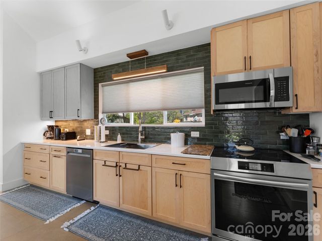 60 W Morgan Street, Brevard, NC 28712