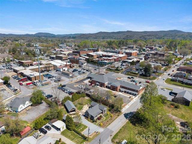 60 W Morgan Street, Brevard, NC 28712