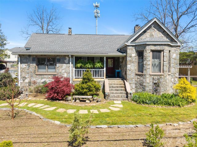 60 W Morgan Street, Brevard, NC 28712