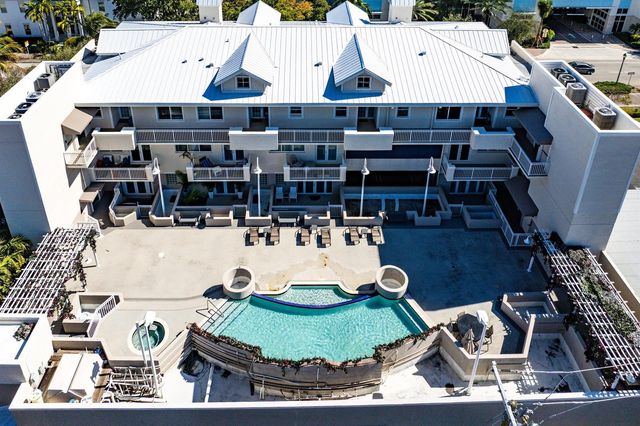 122 SE 6th Avenue 3, Delray Beach, FL 33483