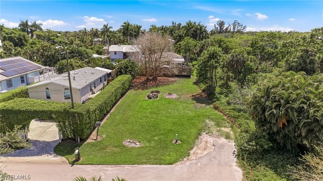 2332 Sunset AVE, Naples, FL 34112