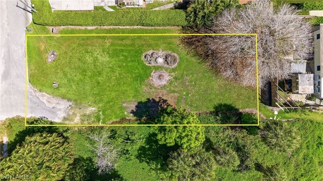 2332 Sunset AVE, Naples, FL 34112