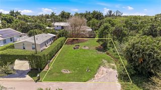 2332 Sunset AVE, Naples, FL 34112