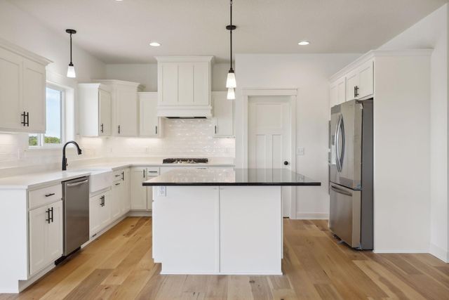 6534 157th Street, Savage, MN 55378