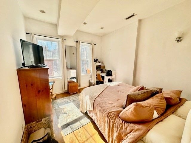 111 Salem 2, Boston, MA 02113