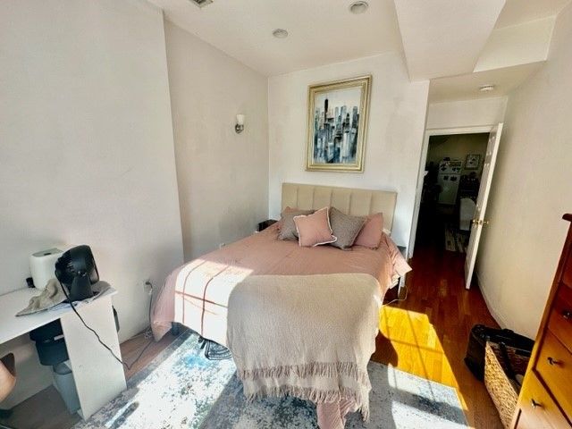 111 Salem 2, Boston, MA 02113