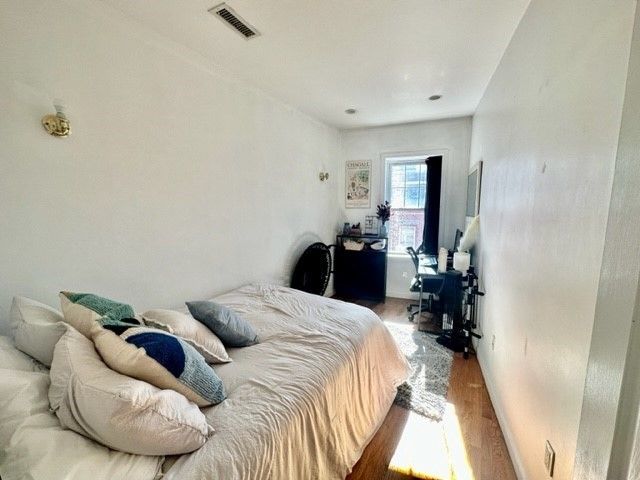 111 Salem 2, Boston, MA 02113