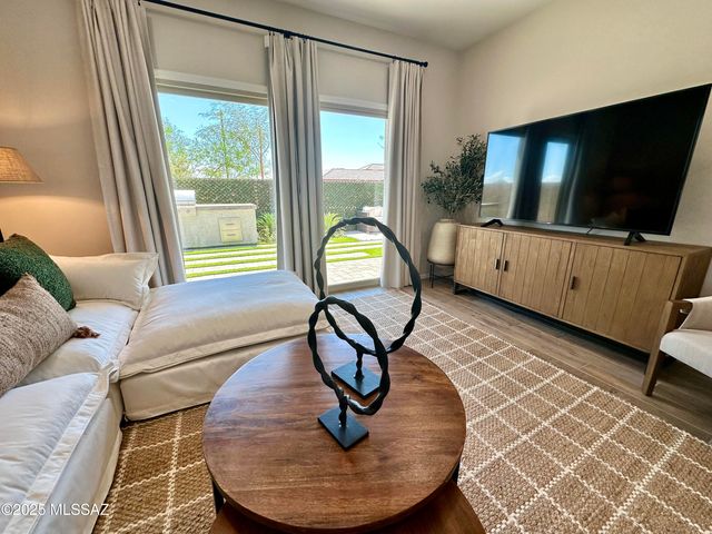 10454 W Thetford Lane, Marana, AZ 85653