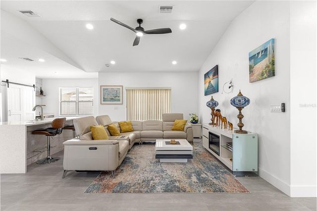 10291 SE 67TH TERRACE, Belleview, FL 34420