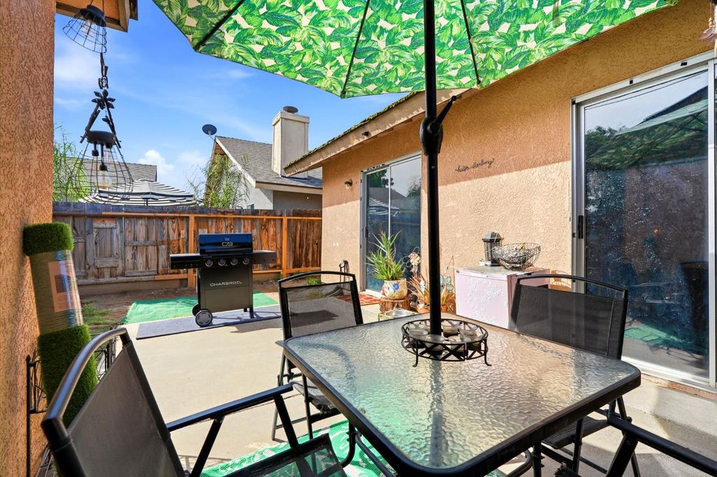 Image 28 of property listing at 2301 N 10th Avenue, Hanford, CA 93230