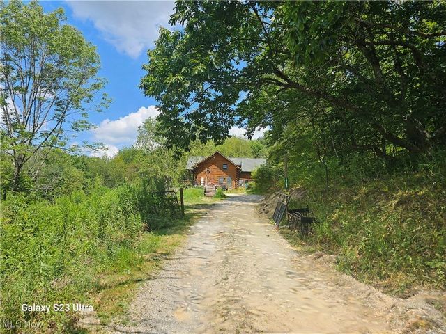 17140 Cannons Mill Road, East Liverpool, OH 43920