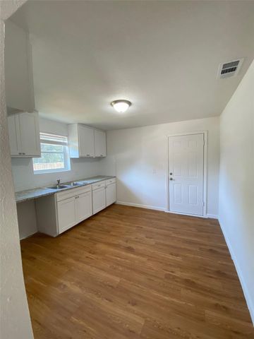 2020 S Branch Street, Sherman, TX 75090