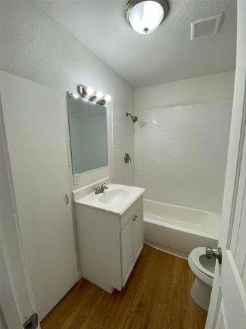 2020 S Branch Street, Sherman, TX 75090