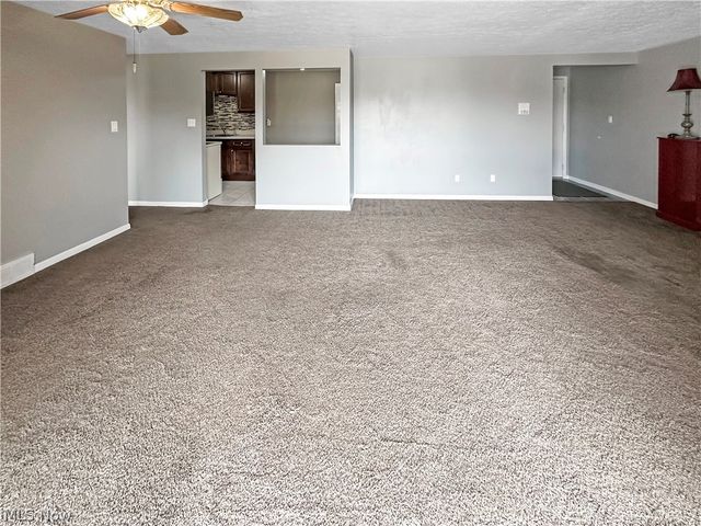 9640 Cove Drive A-36, North Royalton, OH 44133