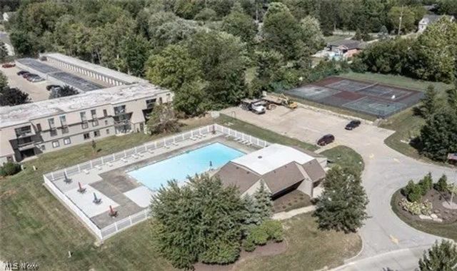 9640 Cove Drive A-36, North Royalton, OH 44133