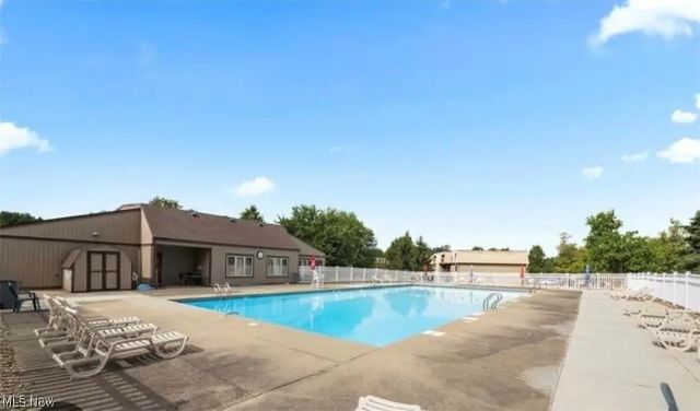 9640 Cove Drive A-36, North Royalton, OH 44133