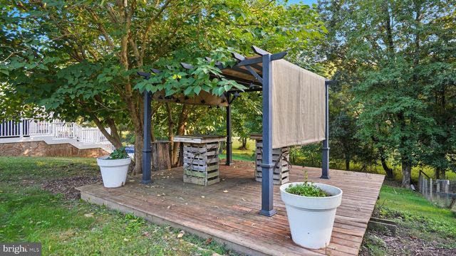 49 DOG PATCH LN, Stafford, VA 22554