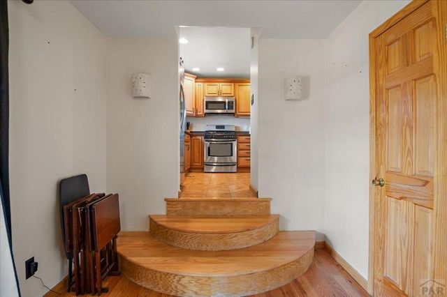 37 Verdosa Dr, Pueblo, CO 81005