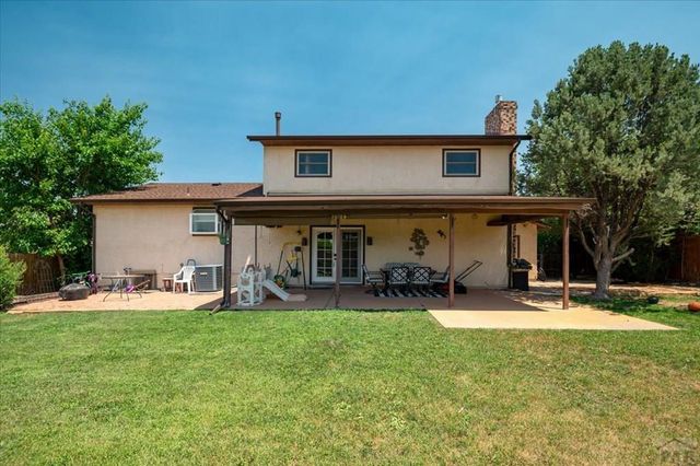 37 Verdosa Dr, Pueblo, CO 81005