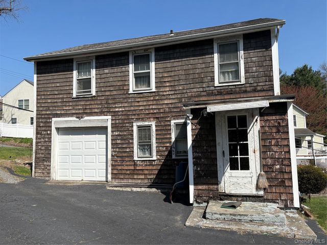 77 Cleveland Street, Valhalla, NY 10595