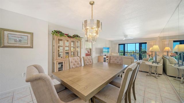 6234 MIDNIGHT PASS ROAD 307, Sarasota, FL 34242