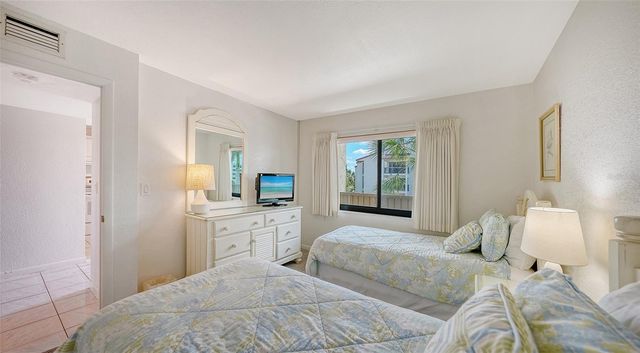 6234 MIDNIGHT PASS ROAD 307, Sarasota, FL 34242