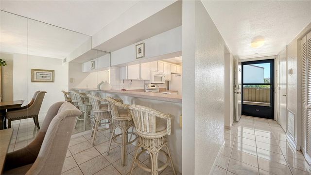 6234 MIDNIGHT PASS ROAD 307, Sarasota, FL 34242