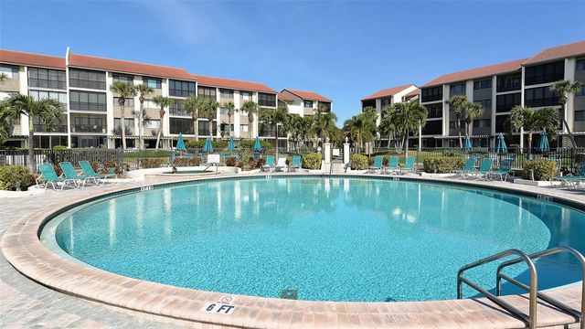 6234 MIDNIGHT PASS ROAD 307, Sarasota, FL 34242