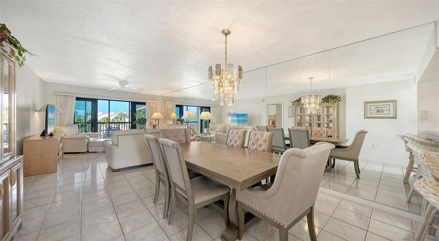 6234 MIDNIGHT PASS ROAD 307, Sarasota, FL 34242