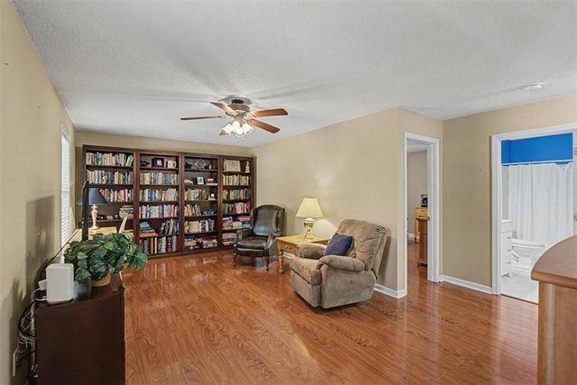 956 Taylors Farm Court, Canton, GA 30115