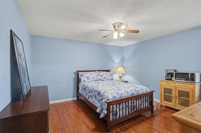 956 Taylors Farm Court, Canton, GA 30115